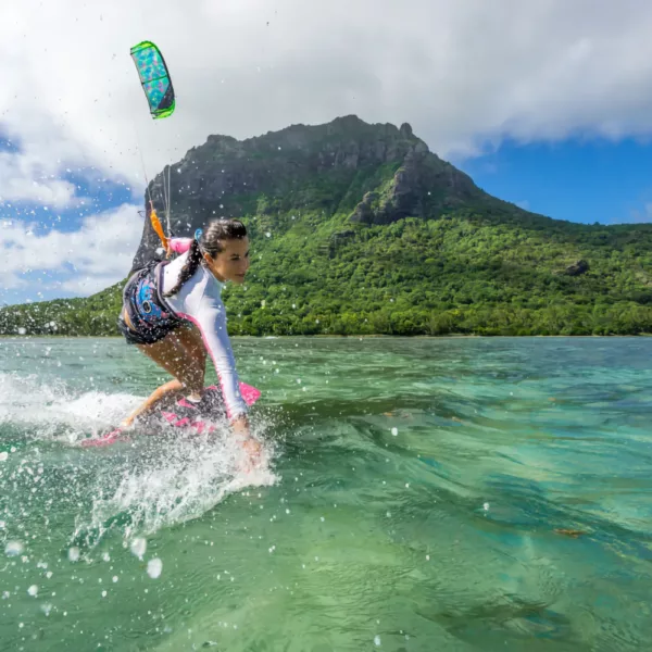 Kit surf à Maurice Self-employed & Freelancer in Mauritius_Expatriation_03_SmartTraveller