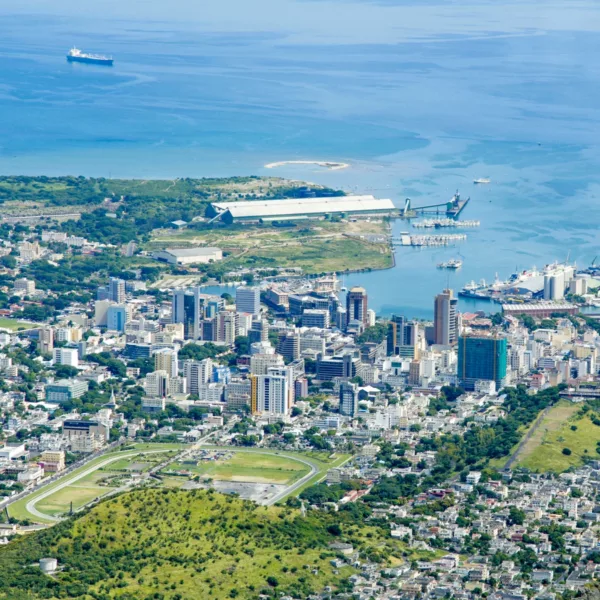 Port Louis business center Créer ou racheter une entreprise à Maurice_expatriation_smarttraveller.mu